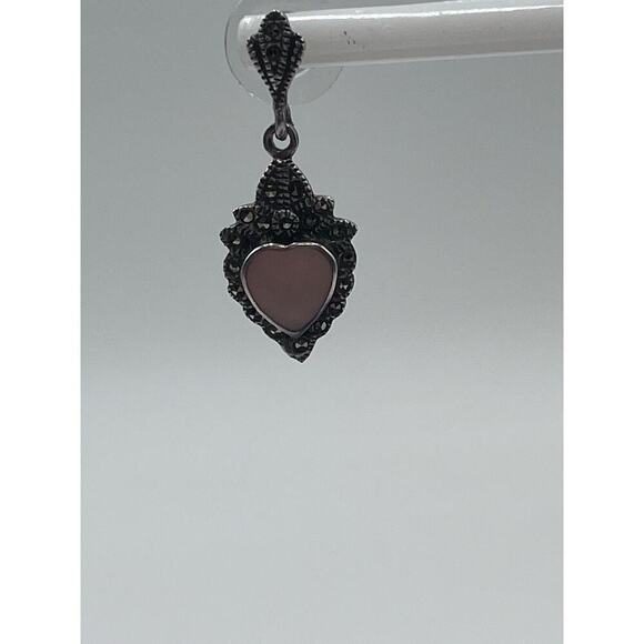 Vtg Signed M 925 Sterling Silver
Marcasite Mother of Pearl Heart
Dangle Earrings - Picture 10 of 15